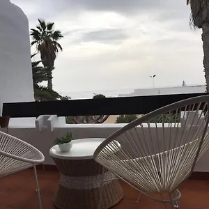 Сasa de vacaciones La Playita, Primera Linea De Mar, Puerto del Carmen (Lanzarote)