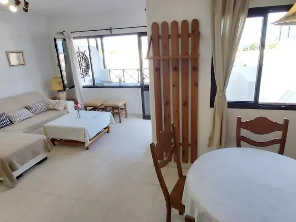 Apt Casa Mamen Spacious With Sea Views Puerto del Carmen  0*, Puerto del Carmen (Lanzarote)